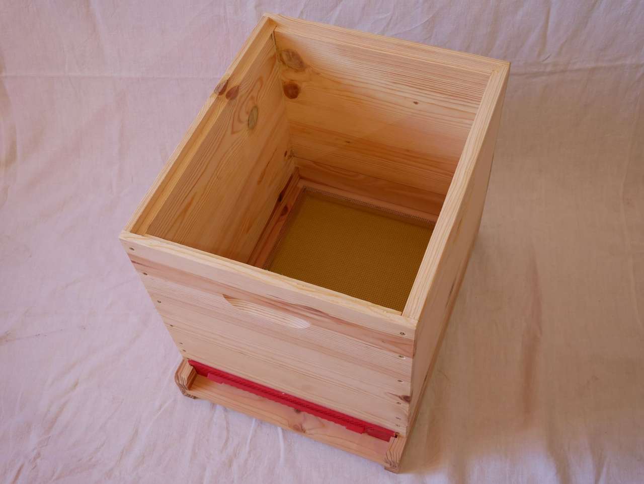 Zander Universal Jumbo-Beute 420x490mm, inkl. 2 ZA Flachzargen und 30 Hoffmann-Rähmchen