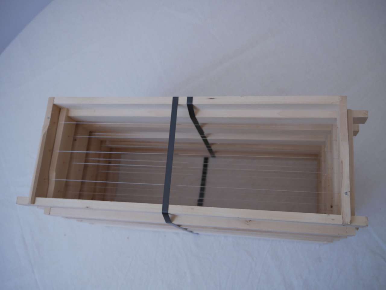 40 Rähmchen - Dadant US Honigraum, Hoffmann-Seiten. 482x448x141mm. Preis: 1,29,-€/Stk