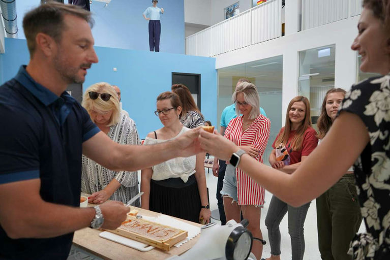 Honigernte - Mmmmm Lecker! Bild 25