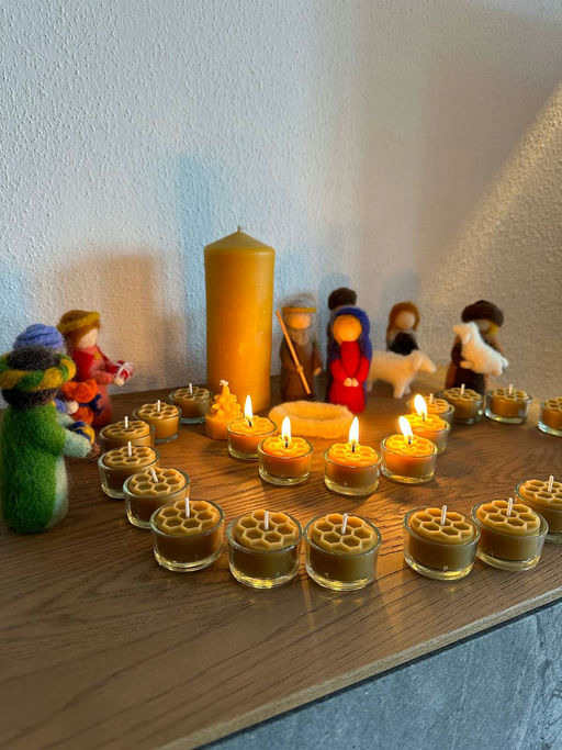 Bienenwachs Duft in der Luft 🕯️🐝