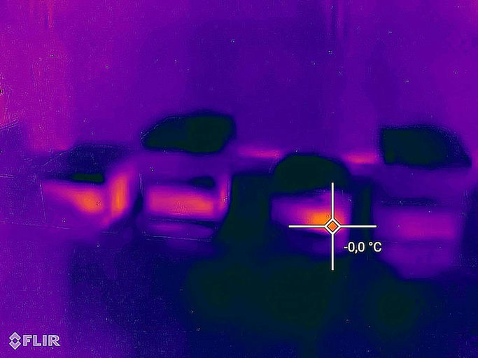Jetzt ist es richtig ruhig am Bienenstand Bild 3