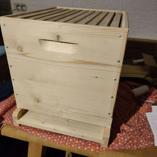 Es ist noch nicht Weihnachten aber das Paket muss ich aufmachen und nachschauen was alles drinenn ist Bild 3