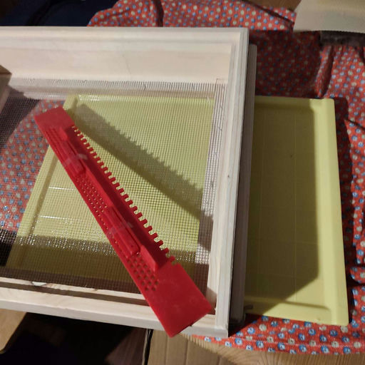 Es ist noch nicht Weihnachten aber das Paket muss ich aufmachen und nachschauen was alles drinenn ist Bild 4